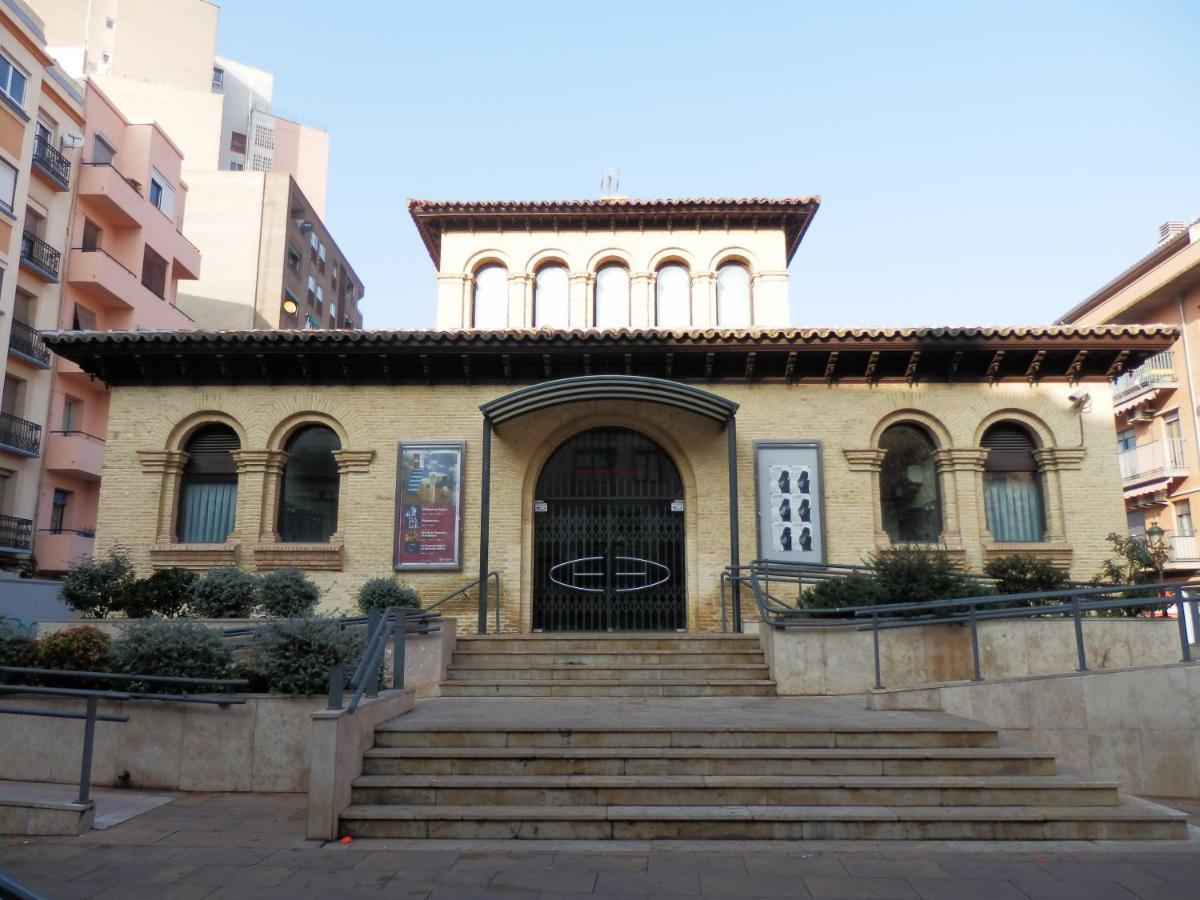 Апартаменты Apartamento Teatro Del Mercado Сарагоса Экстерьер фото